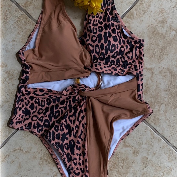 Leopard one piece tank style swim suit, size M - Picture 8 of 14